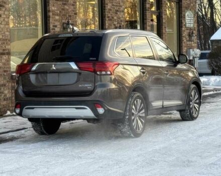 Коричневый Мицубиси Аутлендер, объемом двигателя 2.4 л и пробегом 36 тыс. км за 14000 $, фото 3 на Automoto.ua