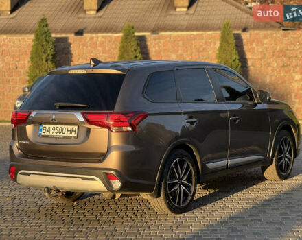 Коричневый Мицубиси Аутлендер, объемом двигателя 2 л и пробегом 45 тыс. км за 22500 $, фото 10 на Automoto.ua