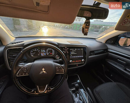 Коричневый Мицубиси Аутлендер, объемом двигателя 2 л и пробегом 45 тыс. км за 22500 $, фото 16 на Automoto.ua