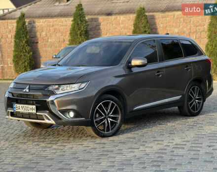 Коричневый Мицубиси Аутлендер, объемом двигателя 2 л и пробегом 45 тыс. км за 22500 $, фото 5 на Automoto.ua