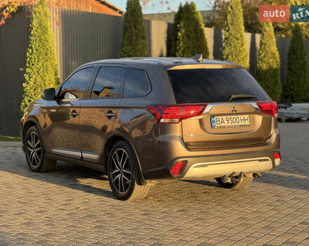 Коричневый Мицубиси Аутлендер, объемом двигателя 2 л и пробегом 45 тыс. км за 22500 $, фото 8 на Automoto.ua