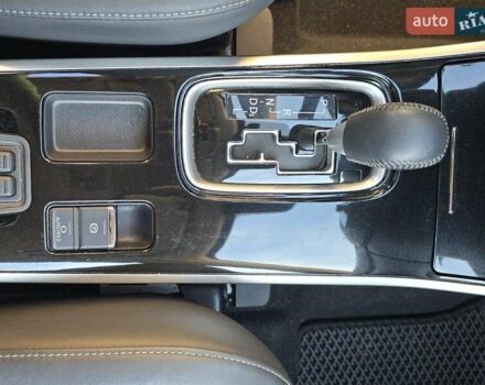 Коричневый Мицубиси Аутлендер, объемом двигателя 2.36 л и пробегом 69 тыс. км за 19700 $, фото 16 на Automoto.ua