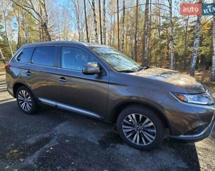 Коричневый Мицубиси Аутлендер, объемом двигателя 2.36 л и пробегом 69 тыс. км за 19700 $, фото 3 на Automoto.ua