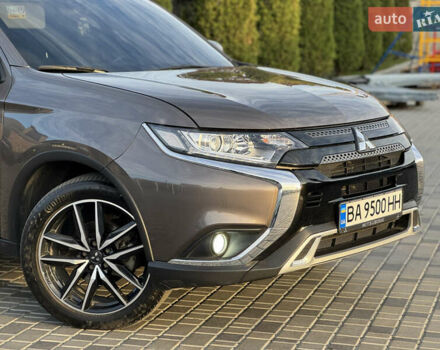 Коричневый Мицубиси Аутлендер, объемом двигателя 2 л и пробегом 45 тыс. км за 22500 $, фото 1 на Automoto.ua