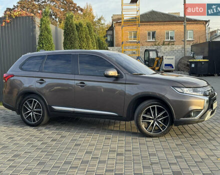 Коричневый Мицубиси Аутлендер, объемом двигателя 2 л и пробегом 45 тыс. км за 22500 $, фото 3 на Automoto.ua