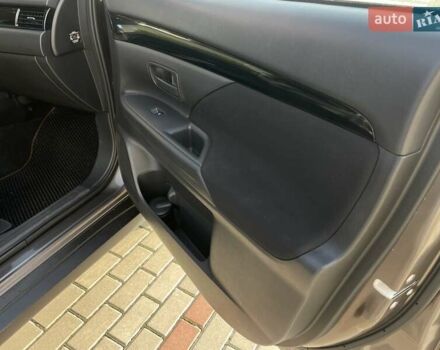 Коричневый Мицубиси Аутлендер, объемом двигателя 2 л и пробегом 65 тыс. км за 19500 $, фото 23 на Automoto.ua