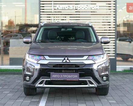 Коричневий Міцубісі Аутлендер, об'ємом двигуна 2.36 л та пробігом 80 тис. км за 24320 $, фото 4 на Automoto.ua