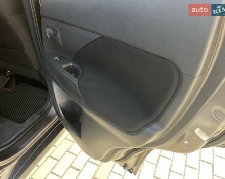 Коричневый Мицубиси Аутлендер, объемом двигателя 2 л и пробегом 65 тыс. км за 19500 $, фото 20 на Automoto.ua