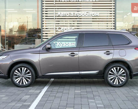 Коричневий Міцубісі Аутлендер, об'ємом двигуна 2.36 л та пробігом 80 тис. км за 24320 $, фото 2 на Automoto.ua