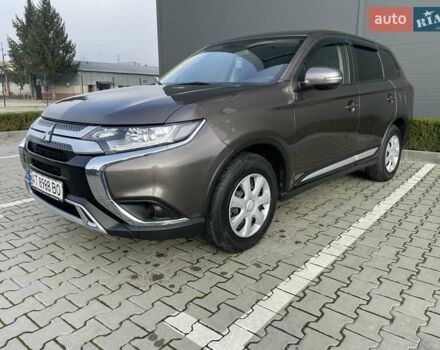 Коричневый Мицубиси Аутлендер, объемом двигателя 2 л и пробегом 65 тыс. км за 19500 $, фото 2 на Automoto.ua