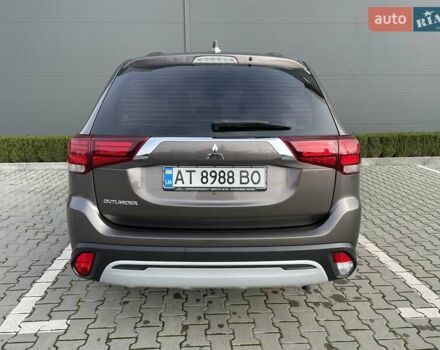 Коричневый Мицубиси Аутлендер, объемом двигателя 2 л и пробегом 65 тыс. км за 19500 $, фото 5 на Automoto.ua