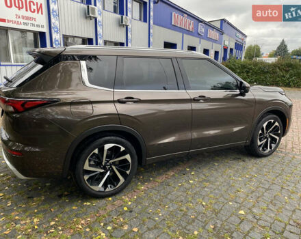 Коричневый Мицубиси Аутлендер, объемом двигателя 2.5 л и пробегом 43 тыс. км за 29500 $, фото 3 на Automoto.ua