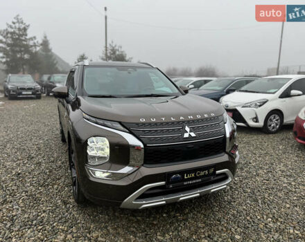 Коричневий Міцубісі Аутлендер, об'ємом двигуна 2.4 л та пробігом 23 тис. км за 38000 $, фото 3 на Automoto.ua