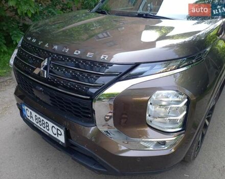 Коричневый Мицубиси Аутлендер, объемом двигателя 2.5 л и пробегом 47 тыс. км за 25000 $, фото 3 на Automoto.ua
