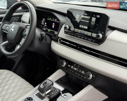 Коричневий Міцубісі Аутлендер, об'ємом двигуна 2.4 л та пробігом 23 тис. км за 38000 $, фото 32 на Automoto.ua