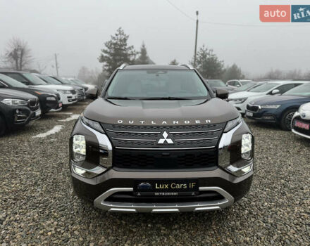 Коричневий Міцубісі Аутлендер, об'ємом двигуна 2.4 л та пробігом 23 тис. км за 38000 $, фото 4 на Automoto.ua