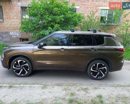 Коричневый Мицубиси Аутлендер, объемом двигателя 2.5 л и пробегом 47 тыс. км за 25000 $, фото 7 на Automoto.ua