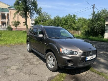 Мицубиси Аутлендер 2010 в Калуше на Automoto.ua Коричневый Мицубиси Аутлендер, объемом двигателя 2 л и пробегом 250 тыс. км за 9600 $, фото 1 на Automoto.ua