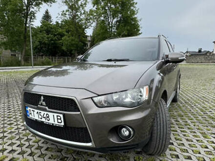 Міцубісі Аутлендер 2010 у Коломые на Automoto.ua Коричневий Міцубісі Аутлендер, об'ємом двигуна 2.27 л та пробігом 242 тис. км за 9999 $, фото 1 на Automoto.ua