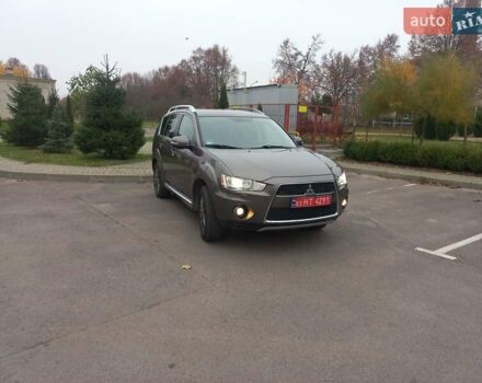 Коричневий Міцубісі Аутлендер, об'ємом двигуна 2.2 л та пробігом 240 тис. км за 10900 $, фото 1 на Automoto.ua