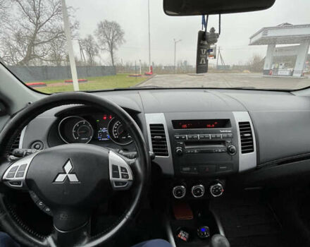 Коричневый Мицубиси Аутлендер, объемом двигателя 1.97 л и пробегом 268 тыс. км за 11300 $, фото 1 на Automoto.ua