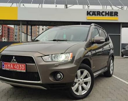 Коричневый Мицубиси Аутлендер, объемом двигателя 2.2 л и пробегом 259 тыс. км за 11600 $, фото 1 на Automoto.ua