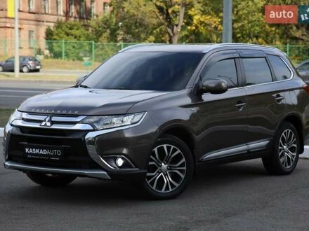 Мицубиси Аутлендер 2015 в Харькове на Automoto.ua Коричневый Мицубиси Аутлендер, объемом двигателя 3 л и пробегом 88 тыс. км за 19300 $, фото 1 на Automoto.ua