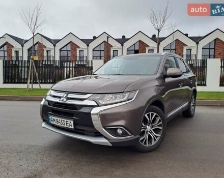 Коричневий Міцубісі Аутлендер, об'ємом двигуна 2.36 л та пробігом 167 тис. км за 13500 $, фото 1 на Automoto.ua