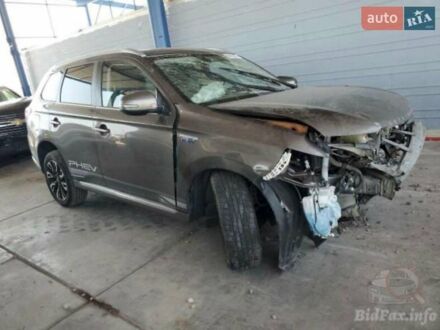 Міцубісі Аутлендер 2018 у Вінниці на Automoto.ua Коричневий Міцубісі Аутлендер, об'ємом двигуна 2 л та пробігом 128 тис. км за 6500 $, фото 1 на Automoto.ua
