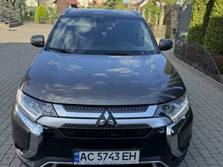 Мицубиси Аутлендер 2019 в Луцке на Automoto.ua Коричневый Мицубиси Аутлендер, объемом двигателя 2 л и пробегом 105 тыс. км за 19500 $, фото 1 на Automoto.ua