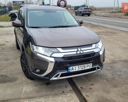 Коричневий Міцубісі Аутлендер, об'ємом двигуна 2 л та пробігом 1 тис. км за 23500 $, фото 1 на Automoto.ua