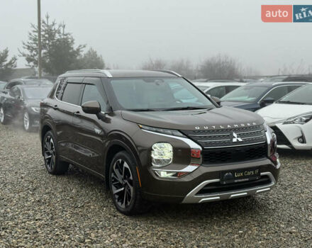 Коричневий Міцубісі Аутлендер, об'ємом двигуна 2.4 л та пробігом 23 тис. км за 38000 $, фото 1 на Automoto.ua