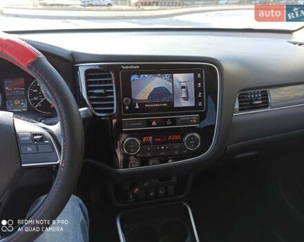 Червоний Міцубісі Аутлендер, об'ємом двигуна 2.4 л та пробігом 70 тис. км за 18500 $, фото 11 на Automoto.ua