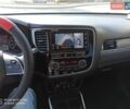 Червоний Міцубісі Аутлендер, об'ємом двигуна 2.4 л та пробігом 70 тис. км за 18500 $, фото 11 на Automoto.ua