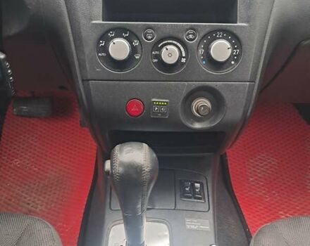 Красный Мицубиси Аутлендер, объемом двигателя 2.4 л и пробегом 269 тыс. км за 5700 $, фото 29 на Automoto.ua