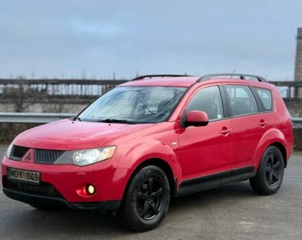 Красный Мицубиси Аутлендер, объемом двигателя 2 л и пробегом 290 тыс. км за 5200 $, фото 4 на Automoto.ua