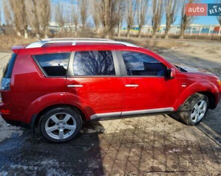 Червоний Міцубісі Аутлендер, об'ємом двигуна 3 л та пробігом 120 тис. км за 9000 $, фото 3 на Automoto.ua