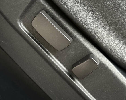 Красный Мицубиси Аутлендер, объемом двигателя 2.4 л и пробегом 180 тыс. км за 8900 $, фото 48 на Automoto.ua