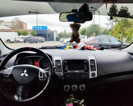 Червоний Міцубісі Аутлендер, об'ємом двигуна 2.4 л та пробігом 316 тис. км за 7000 $, фото 16 на Automoto.ua