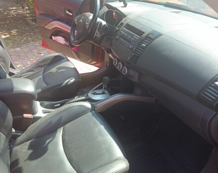 Червоний Міцубісі Аутлендер, об'ємом двигуна 3 л та пробігом 178 тис. км за 9500 $, фото 3 на Automoto.ua