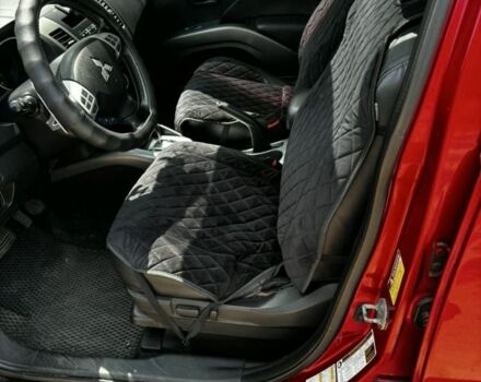 Червоний Міцубісі Аутлендер, об'ємом двигуна 3 л та пробігом 214 тис. км за 9200 $, фото 4 на Automoto.ua