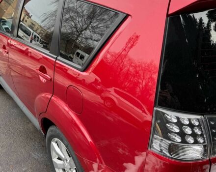 Красный Мицубиси Аутлендер, объемом двигателя 2.4 л и пробегом 201 тыс. км за 9750 $, фото 6 на Automoto.ua