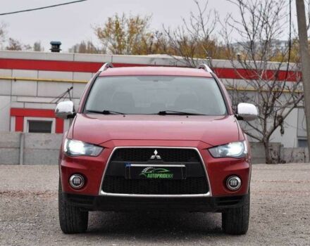 Красный Мицубиси Аутлендер, объемом двигателя 2.4 л и пробегом 204 тыс. км за 9499 $, фото 5 на Automoto.ua