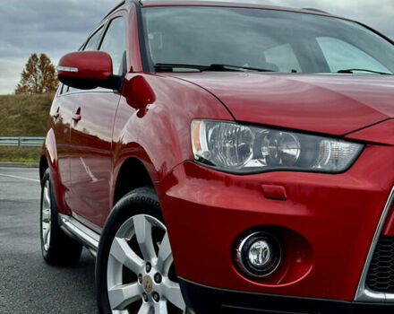 Красный Мицубиси Аутлендер, объемом двигателя 2 л и пробегом 204 тыс. км за 10350 $, фото 10 на Automoto.ua