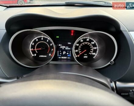 Красный Мицубиси Аутлендер, объемом двигателя 2.36 л и пробегом 134 тыс. км за 10600 $, фото 15 на Automoto.ua