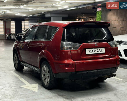 Красный Мицубиси Аутлендер, объемом двигателя 3 л и пробегом 270 тыс. км за 9500 $, фото 10 на Automoto.ua