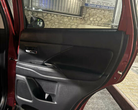 Червоний Міцубісі Аутлендер, об'ємом двигуна 2.27 л та пробігом 238 тис. км за 15800 $, фото 11 на Automoto.ua