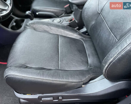 Красный Мицубиси Аутлендер, объемом двигателя 3 л и пробегом 230 тыс. км за 13900 $, фото 20 на Automoto.ua