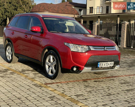 Красный Мицубиси Аутлендер, объемом двигателя 3 л и пробегом 230 тыс. км за 13900 $, фото 5 на Automoto.ua