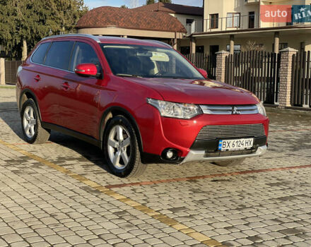 Красный Мицубиси Аутлендер, объемом двигателя 3 л и пробегом 230 тыс. км за 13900 $, фото 4 на Automoto.ua